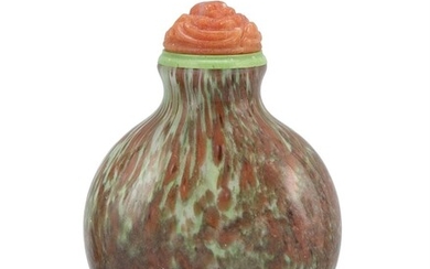 CHINESE SPANGLE GLASS SNUFF BOTTLE 18th Century Ovoid,...