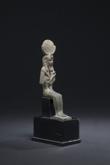 Statuette représentant Khonsou (dieu lunaire)... - Lot 58 - De Baecque et Associés