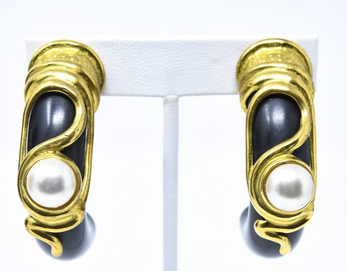 Stunning Vintage 1960s French Clip Earrings