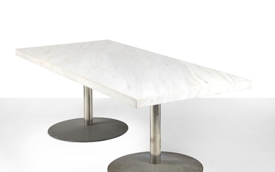 TABLE DE SALLE A MANGER Interprétation d’après le modèle de 1934 de Le Corbusier, Pierre...