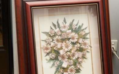 TWO BOX FRAMED DECORATIVE FLORAL DISPLAYS LARGEST 75 X 52CM