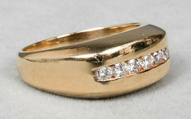 Vintage 14K Yellow Gold Diamond Ring
