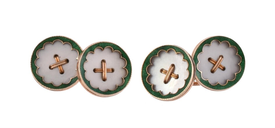 Y A pair of early 20th century mother of pearl cufflinks