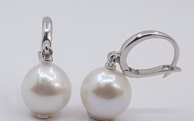 10x11mm White Edison Pearl Drops Earrings - White gold