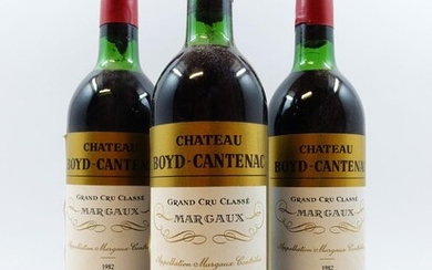 11 bouteilles CHÂTEAU BOYD CANTENAC 1982 3è GC Margaux (3 base goulot, 3 légèrement bas, 5 haute épaule