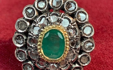 14 kt. Gold, Silver - Ancient Bourbon Ring - 1.30 ct Emerald - Diamonds