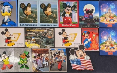 15 Disney Postcards & Greeting Cards