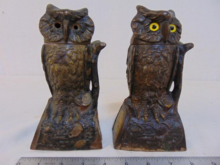 2 cast iron owl banks, original paint, both work (head