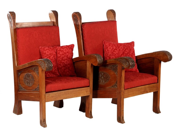(-), 2 teak armchairs with richly decorated decor...