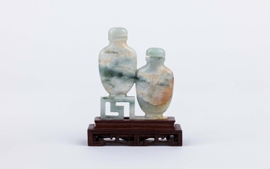 20世纪翡翠双联瓶 20TH CENTURY JADEITE TWIN BOTTLES. H 10cm, W...