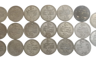 21 מטבעות 50 מיל פלשתינה עשויי כסף 720, במשקל 117.23 גרם מצבים שונים נמכר AS IS.