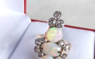 14 kt. Yellow gold - Ring Diamond - Opal