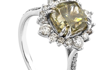 4.75 Tcw Gray Green Yellow Diamond RIng White gold - Ring - 4.02 ct Diamond - 0.73 ct Diamonds - No Reserve Price