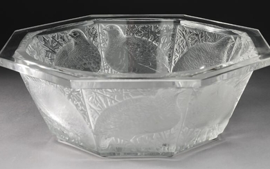 Lalique France ''Caille'' crystal center bowl, 13"dia