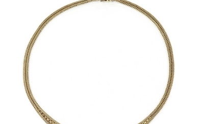 A 9ct gold necklace