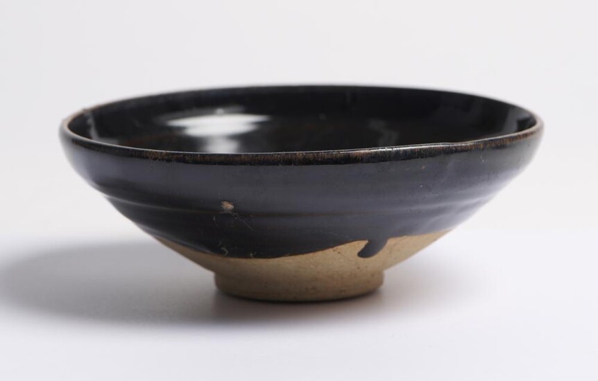 A CHINESE BLACK-GLAZED CIZHOU-TYPE BOWL NORTHERN SONG (960-1127) OR JIN (1115-1234) DYNASTY