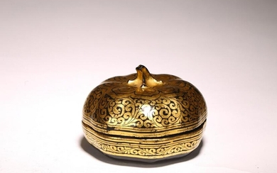 A GILT PAINTED LACQUER MELON BOX AND COVER