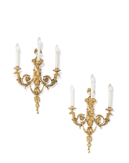 A PAIR FRENCH ORMOLU THREE-LIGHT WALL-APPLIQUES, AFTER THE MODEL BY LOUIS-GABRIEL FELOIX, LATE 19TH CENTURY