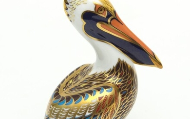 A ROYAL CROWN DERBY BROWN PELICAN PAPERWEIGHT