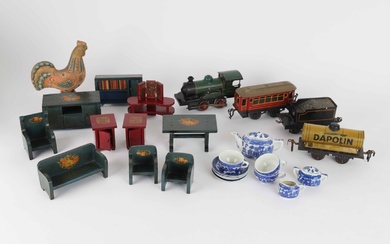 A collection of old toys made of wood, tin and porcelain. (25)