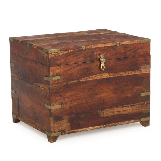 A hardwood transport box for Champagne. Bearing the monogram of the Danish noble family Knuth. South East Asia, ca. 1900. H. 36 cm. W. 46 cm. D. 35 cm.