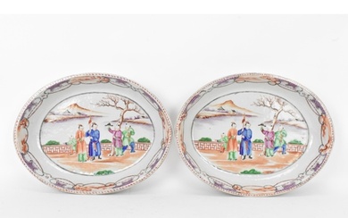 A pair of Chinese export Famille Rose serving dishes, Qianlo...