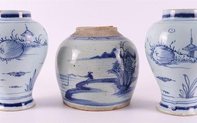 (-), A pair of Dutch Delft earthenware vases...