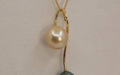 ALGT Certified Deep Golden South Sea and Tahitian Pearl - 18 kt. Gold - Necklace with pendant