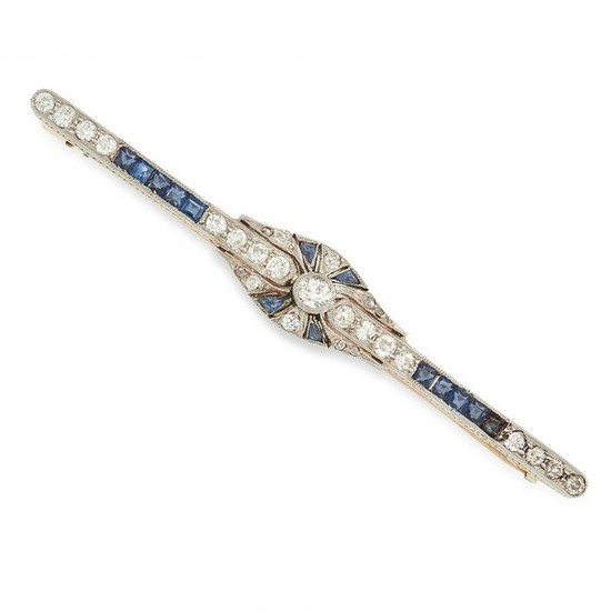 AN ANTIQUE SAPPHIRE AND DIAMOND BAR BROOCH set with