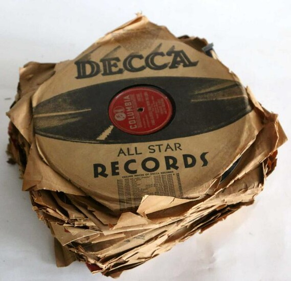 ANTIQUE RECORD GROUPING OF MORE THAN 30 RECORDS