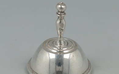 Amsterdam 1738, Frederik van Strant II - Tafelbel *NO RESERVE* - Miniature figure - Silver