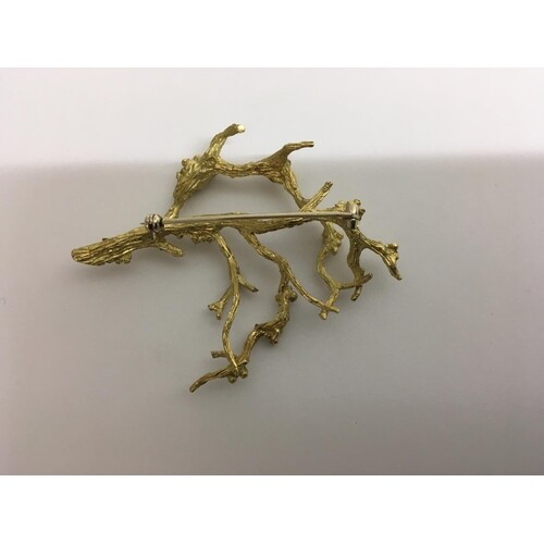 An 18 ct Georg Jenson and wendel brooch of foliage form 6 cm...