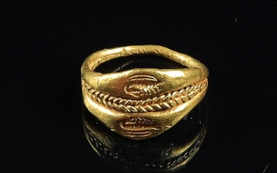 Ancient Greek Gold greek double ring with prawns - 1.5×0.8×1.5 cm - (1)