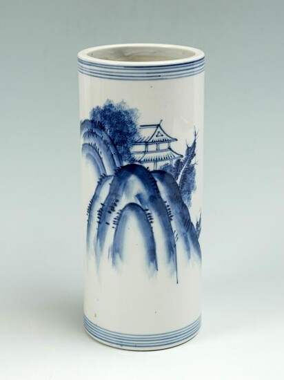 CHINESE PORCELAIN BLUE & WHITE HAT STAND