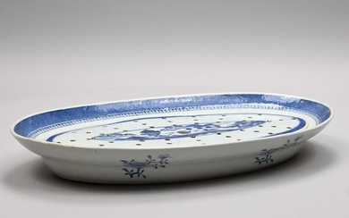 Chinese Export Nanking Fish Platter and Mazarin