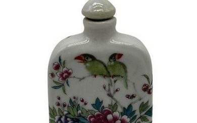 Chinese Lotus Flower Porcelain Snuff Bottle