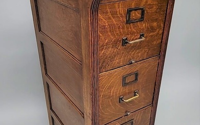 Circa 1900 Signed 1/4 cut Oak file cabinet - signed (YAWMAN and FRBE MFG CO. Rochester NY) HGT 53.5"