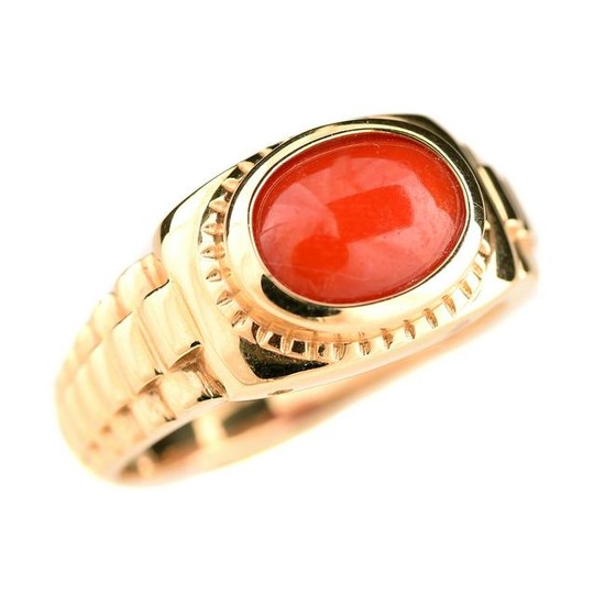 *Coral, 14k Yellow Gold Ring.