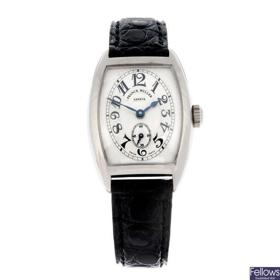 FRANCK MULLER - an 18ct white gold Cintrée Curvex wrist watch, 25mm.