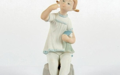 Girl with Doll 1011083 - Lladro Porcelain Figurine