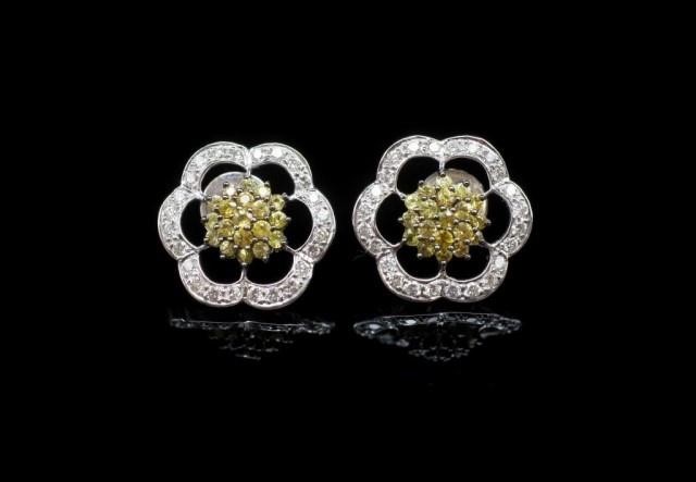 Golden sapphire and diamond set "flower" earrings set in 18c...