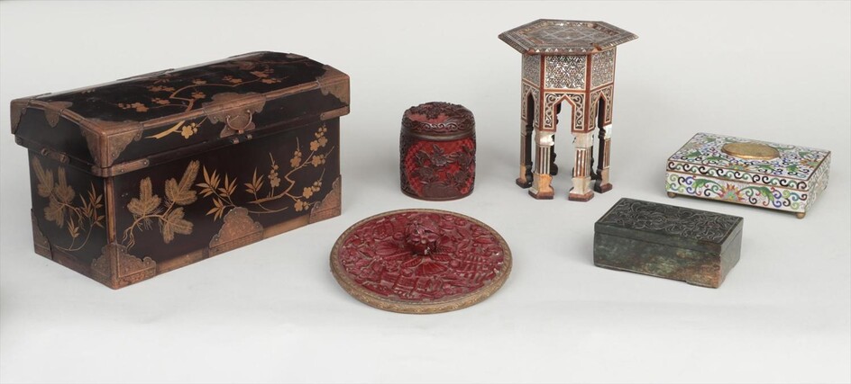 Group of (6) Oriental and Asian items. FR3SH.