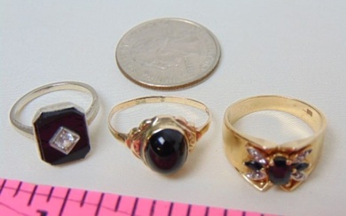 Jewelry. (3) GOLD rings, (1) 14kt white gold Vintage black onyx w. small central diamond, size 6