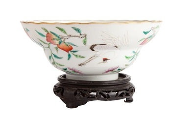 (Late 19th c) CHINESE PORCELAIN BOWL