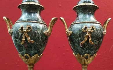 Lidded vases (h. 40cm) (2) - Bronze, Marble - Late 19th century