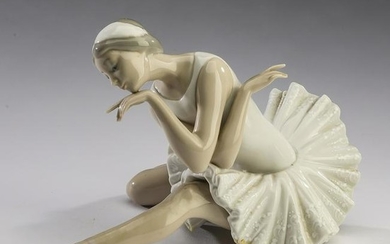 Lladro 'The Death of the Swan' porcelain figure