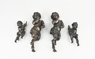 Lot of bronze figures (4x)
