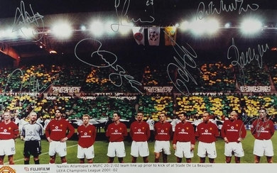 Manchester United signed photograph of the team line up