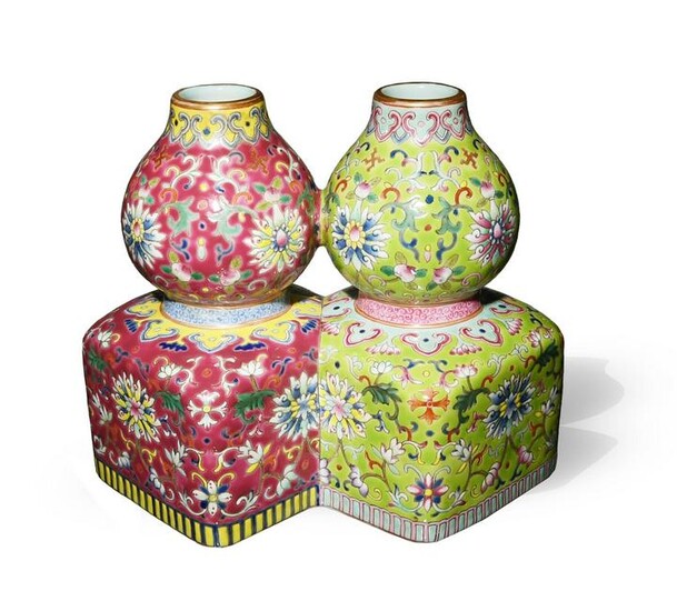 Modern Chinese Double Hulu Vase
