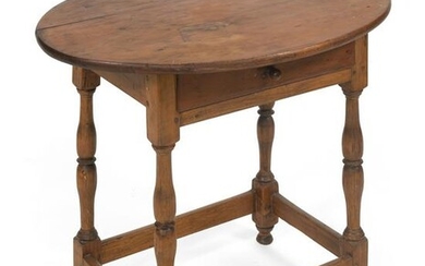 NEW ENGLAND TAVERN TABLE Mid-18th Century Height